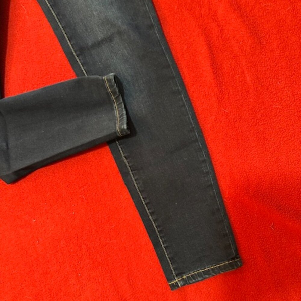 Tommy Hilfiger Medium Wash Skinny Fit Jean - Sz 6 - Picture 4 of 13
